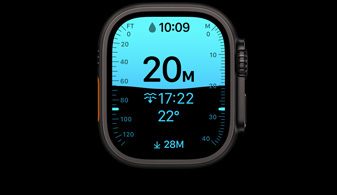 Apple Watch Ultra 4, 블랙 색상 티타늄 케이스 및 다이빙 수치를 보여주는 수심 앱과 오른쪽 옆면 외관에 Digital Crown, 돌출된 측면 버튼이 보이는 모습